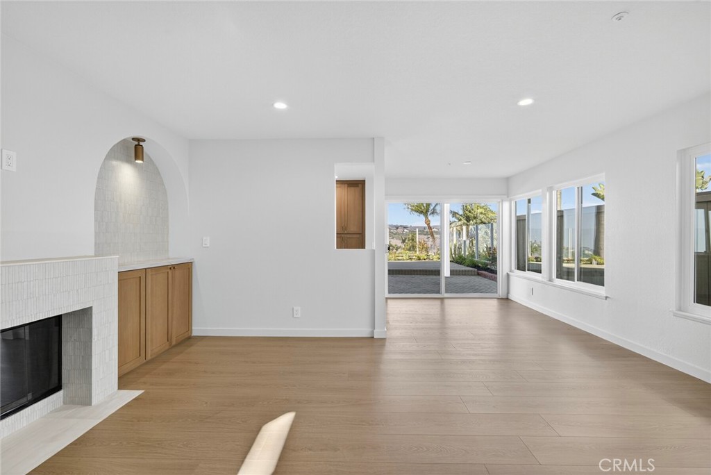 MLS #OC25245288 image #23