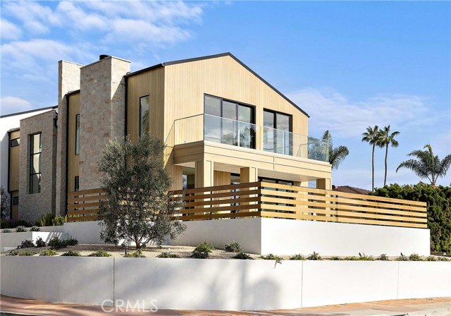 MLS #OC25245331 image #0