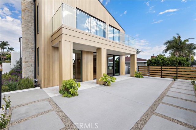 MLS #OC25245331 image #11