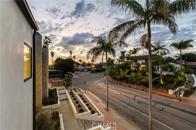 MLS #OC25245331 image #27