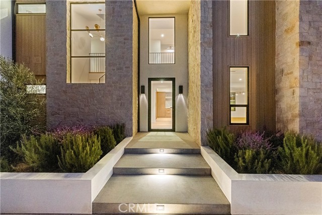 MLS #OC25245331 image #32