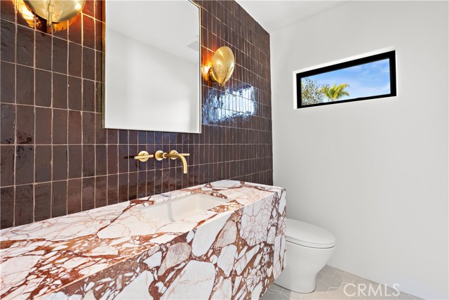 MLS #OC25245331 image #4