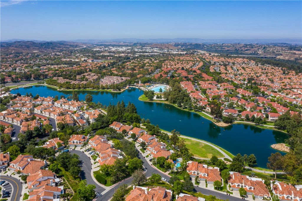 MLS #OC25245379 image #26