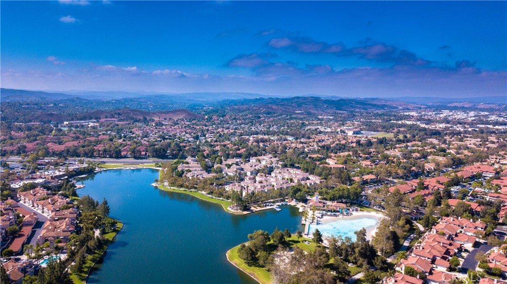 MLS #OC25245379 image #28