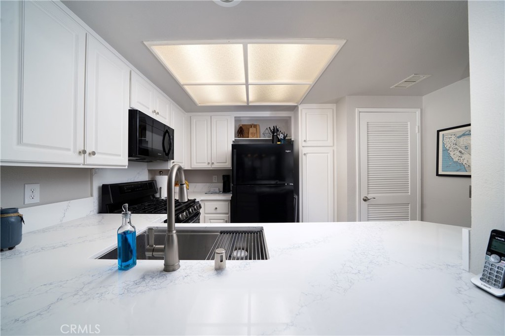 MLS #OC25245379 image #3