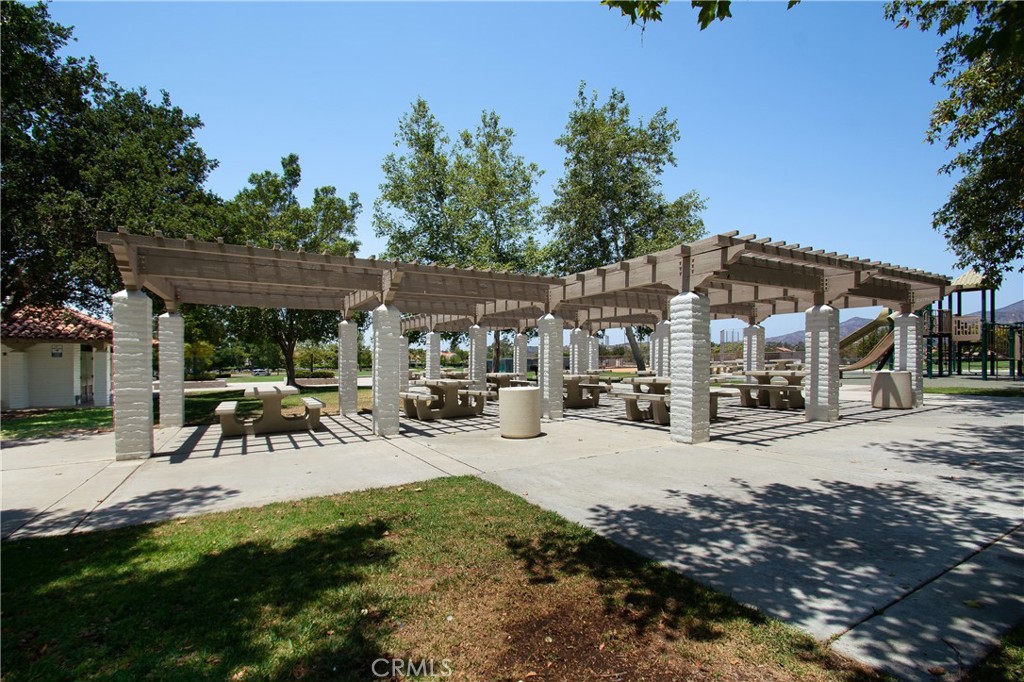 MLS #OC25245379 image #30