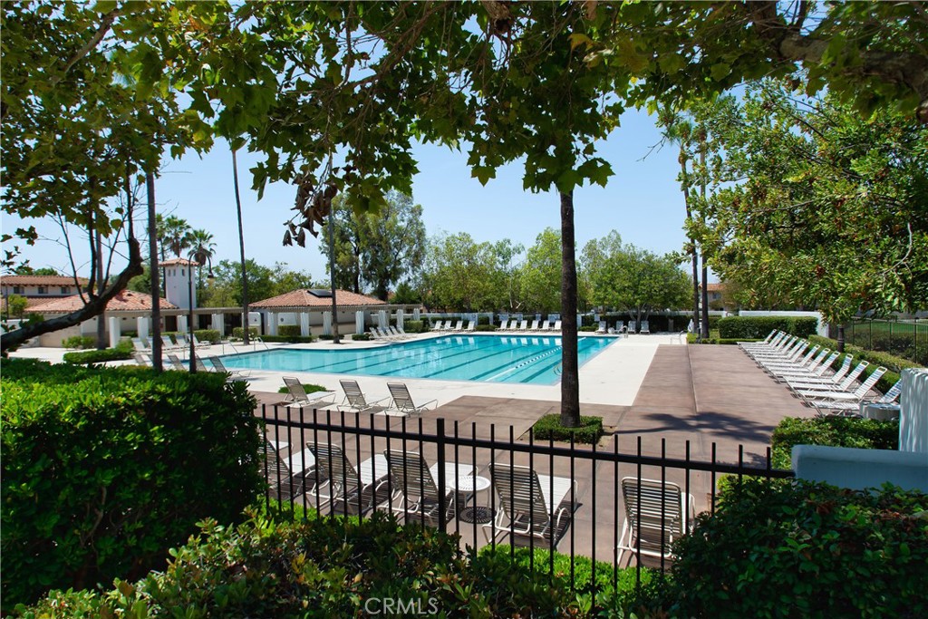 MLS #OC25245379 image #37