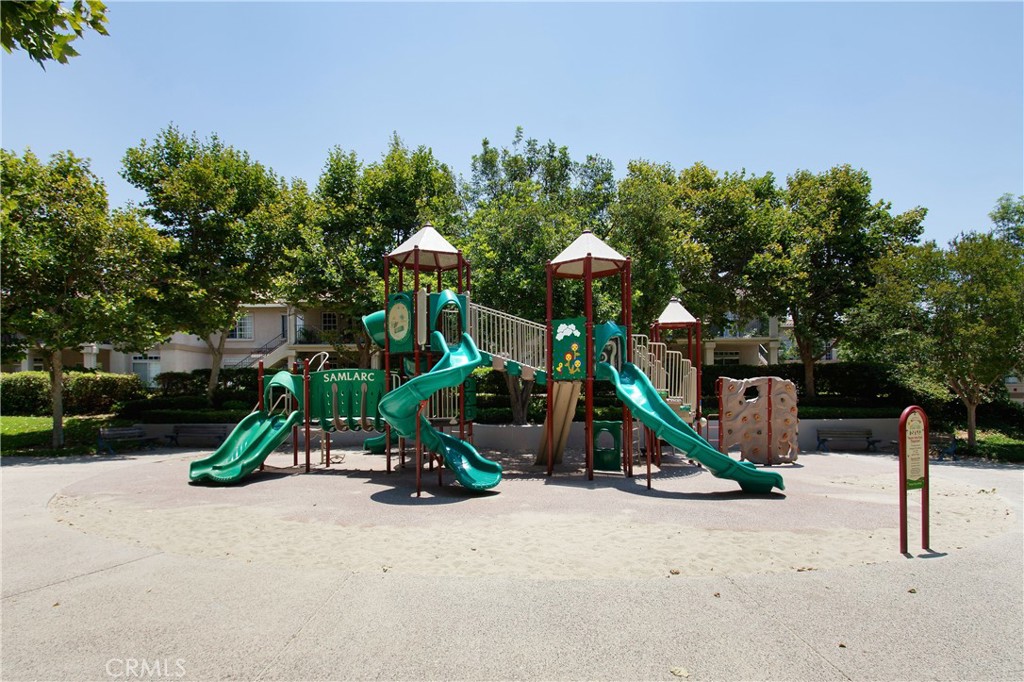 MLS #OC25245379 image #40