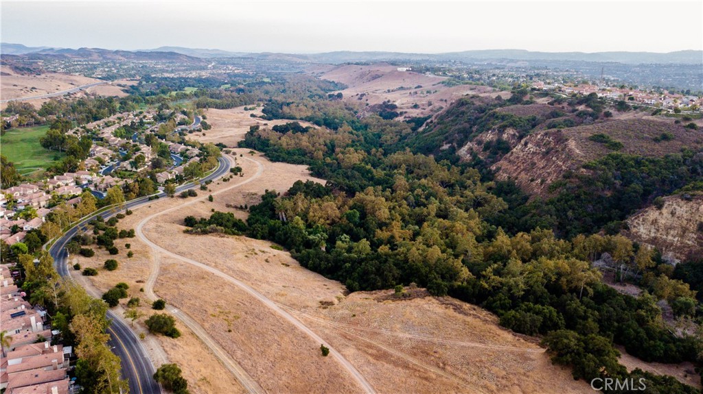 MLS #OC25245379 image #49