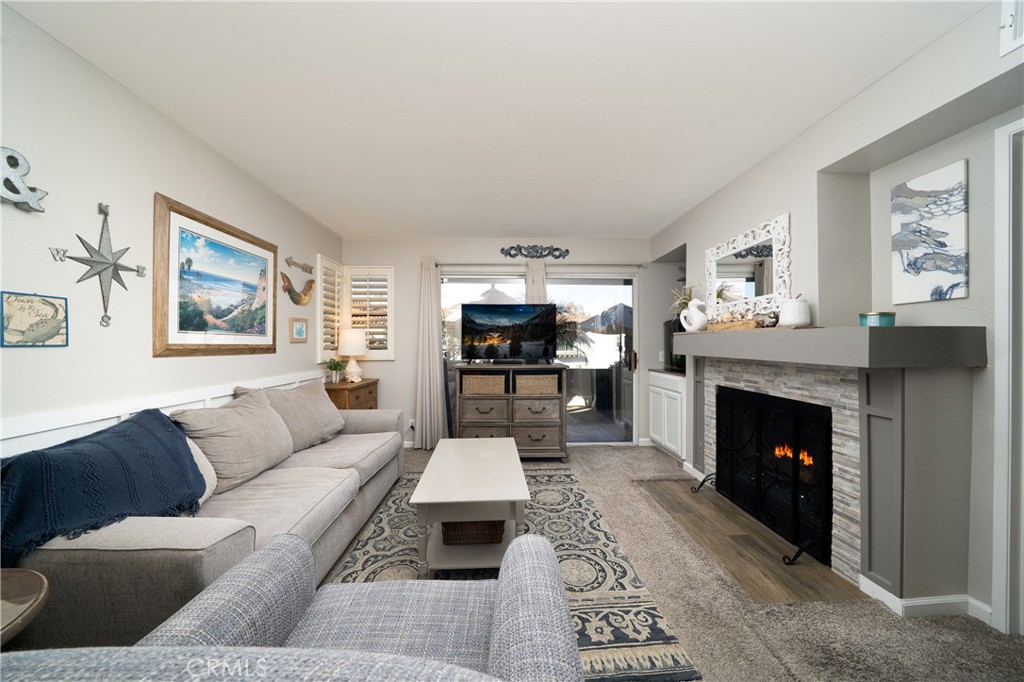 MLS #OC25245379 image #8