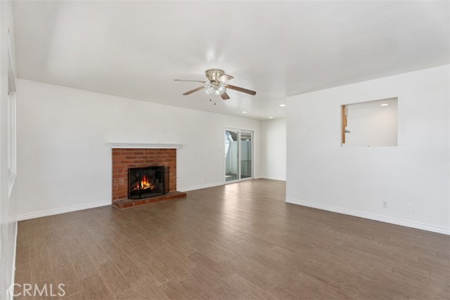 MLS #OC25245392 image #10