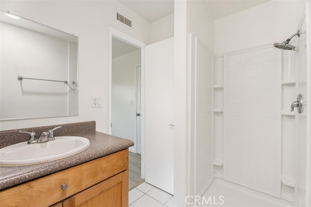 MLS #OC25245392 image #27