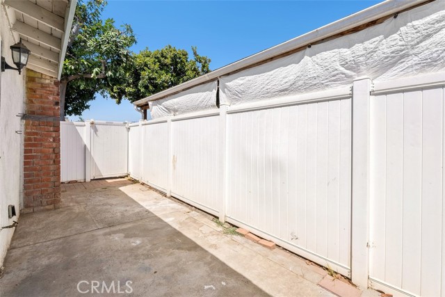 MLS #OC25245392 image #28