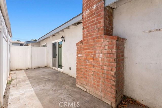 MLS #OC25245392 image #30