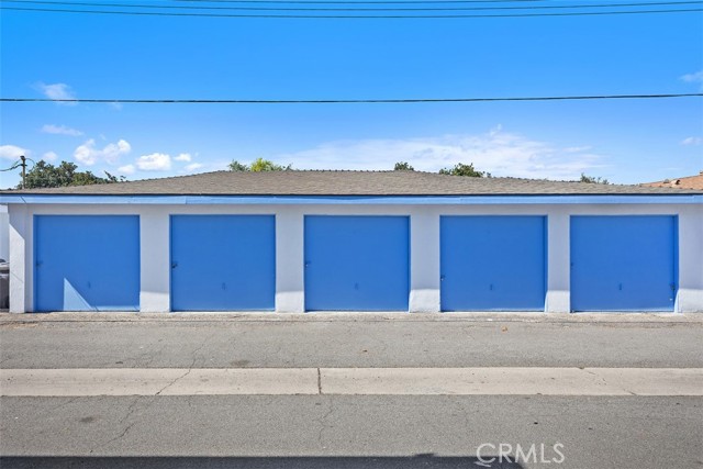 MLS #OC25245392 image #32