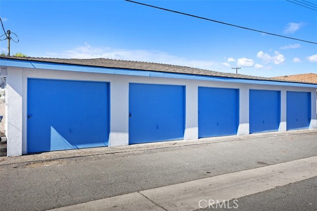 MLS #OC25245392 image #33