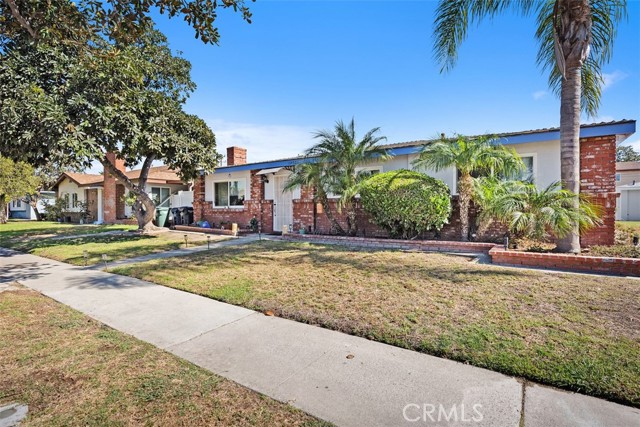 MLS #OC25245392 image #8