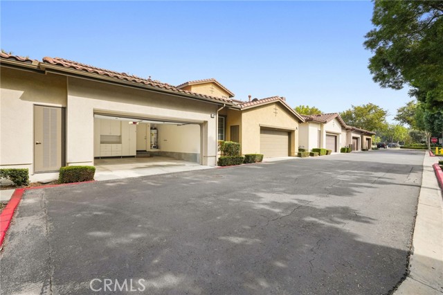 MLS #OC25245408 image #22