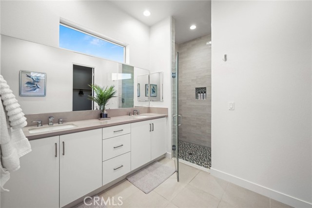 MLS #OC25245423 image #22