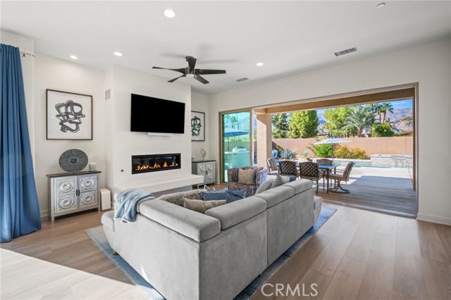 MLS #OC25245423 image #6