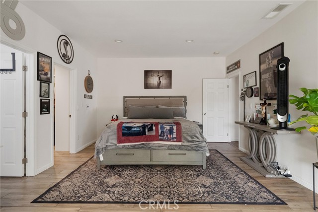 MLS #OC25245444 image #14