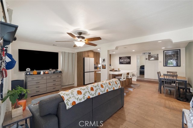 MLS #OC25245444 image #5