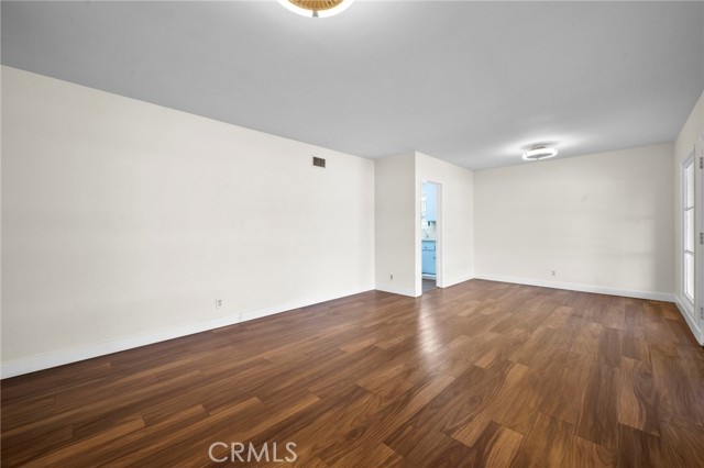 MLS #OC25245466 image #23