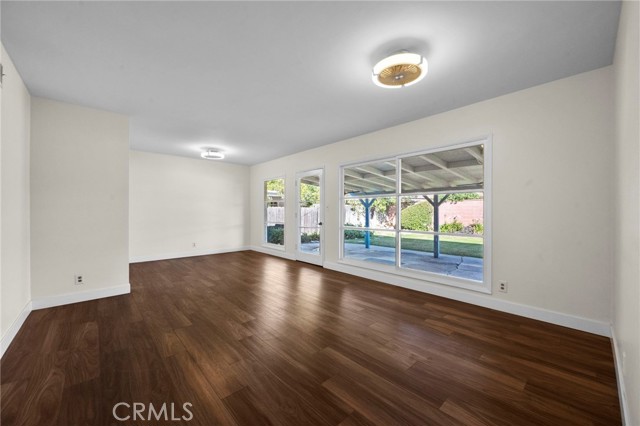 MLS #OC25245466 image #24