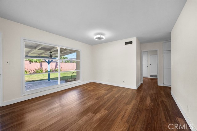 MLS #OC25245466 image #26