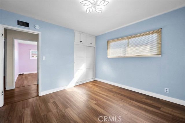 MLS #OC25245466 image #32