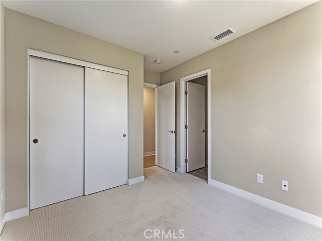 MLS #OC25245479 image #15