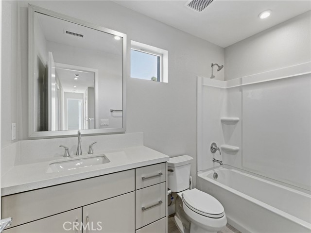 MLS #OC25245479 image #20