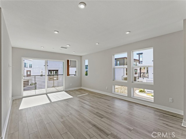 MLS #OC25245479 image #3