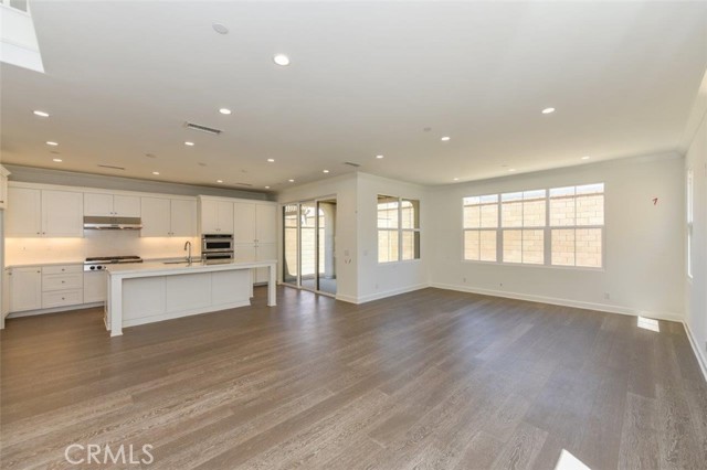 MLS #OC25245529 image #1