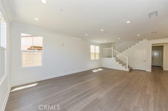 MLS #OC25245529 image #11