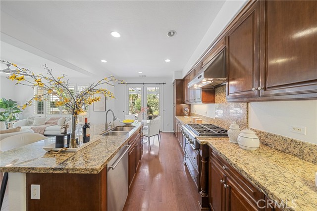 MLS #OC25245535 image #17