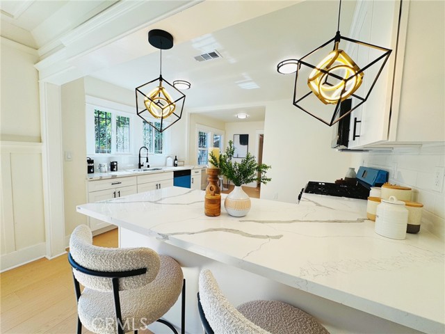 MLS #OC25245572 image #12