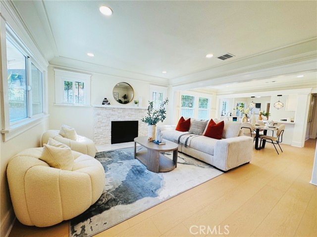 MLS #OC25245572 image #3