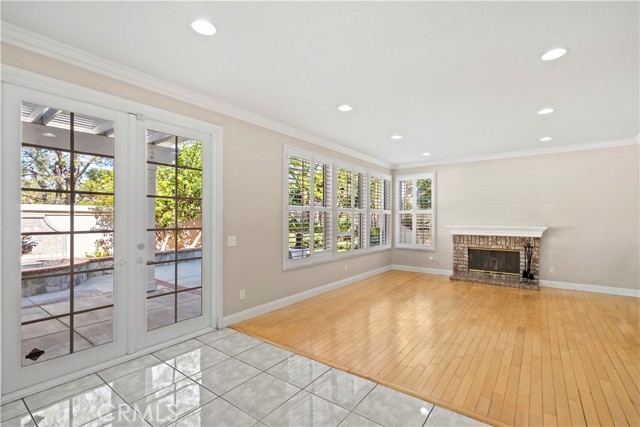 MLS #OC25245659 image #14