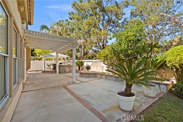 MLS #OC25245659 image #17