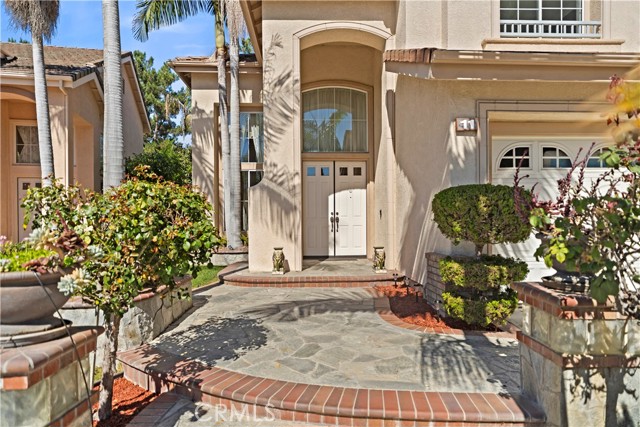 MLS #OC25245659 image #2