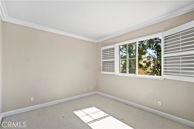 MLS #OC25245659 image #40