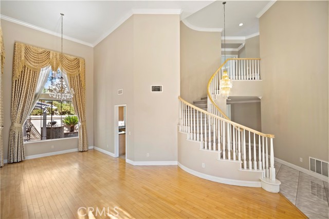 MLS #OC25245659 image #6