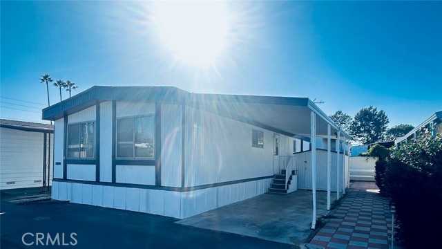 MLS #OC25245664 image #1