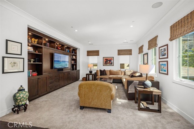 MLS #OC25245680 image #36