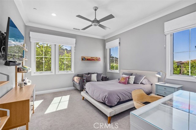 MLS #OC25245680 image #38