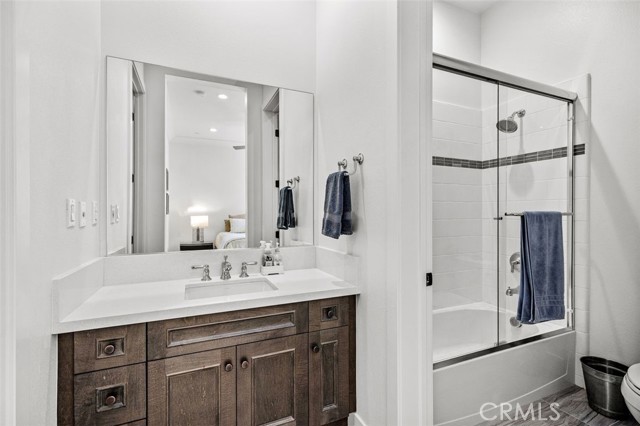 MLS #OC25245680 image #41