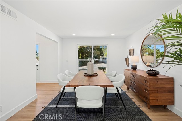 MLS #OC25245690 image #9