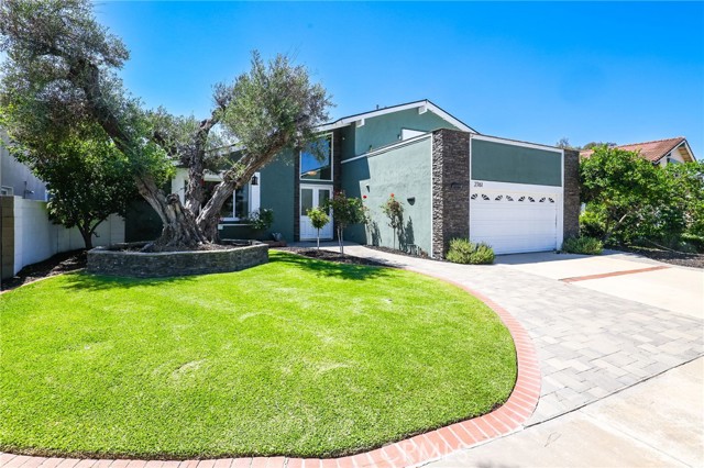 MLS #OC25245691 image #2