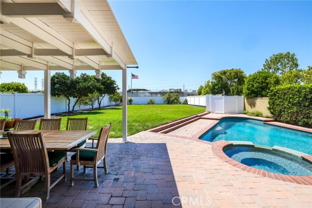 MLS #OC25245691 image #34